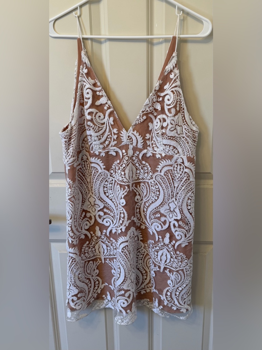 FREE PEOPLE NIGHT SHIMMERS MINI DRESS in SEQUIN LACE NUDE, SIZE 10 - Picture 3 of 13